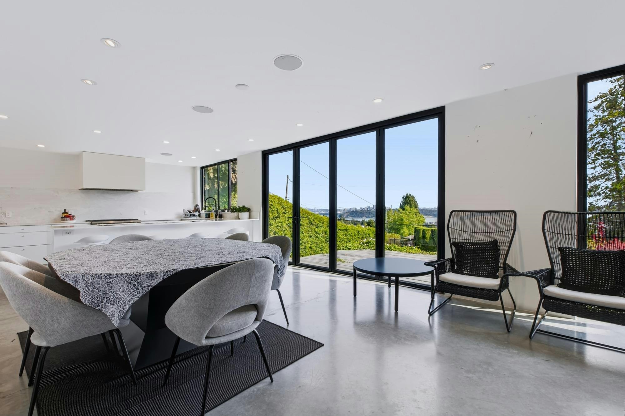 2234 Palmerston Avenue, West Vancouver, BC, V7V 2V8 - 10