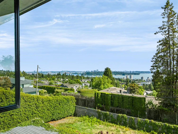2234 Palmerston Avenue, West Vancouver, BC, V7V 2V8 - 34