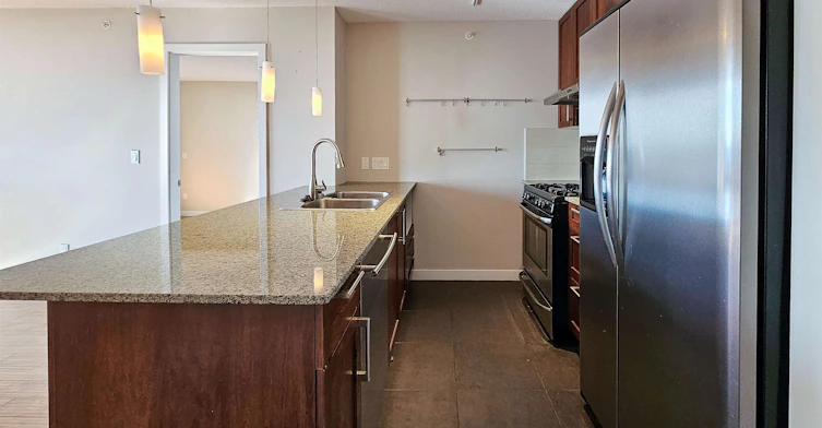 24X5, 7088 Salisbury Ave, Burnaby, BC, V5E 0A4 - 8
