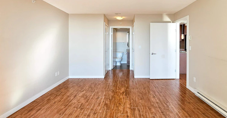 24X5, 7088 Salisbury Ave, Burnaby, BC, V5E 0A4 - 16