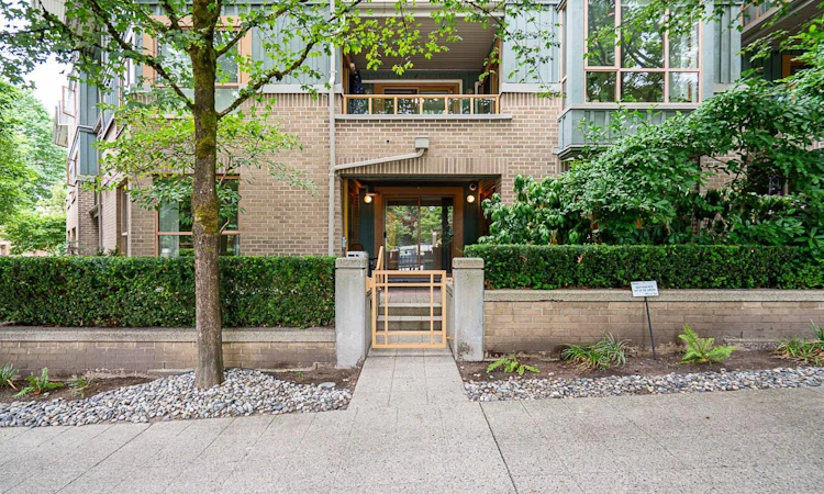 111-285 Newport Drive