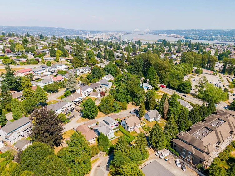 39 E E Eighth Avenue, New Westminster, BC, V3L 4J4 - 6