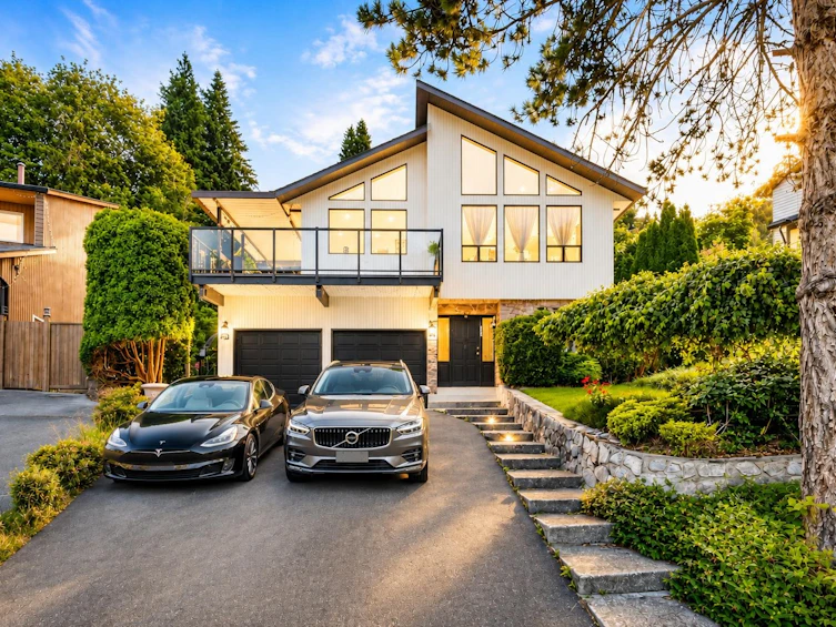 415 Goyer Court, Coquitlam, BC, V3K 6A2