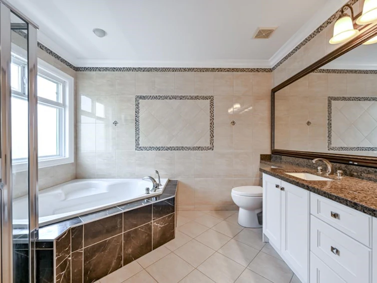 15460 111 Avenue, Surrey, BC, V3R 0W6 - 24