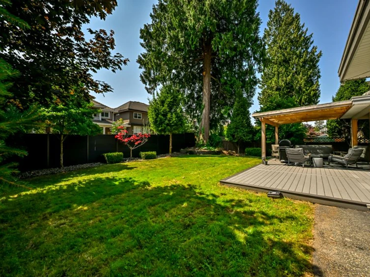 15460 111 Avenue, Surrey, BC, V3R 0W6 - 12