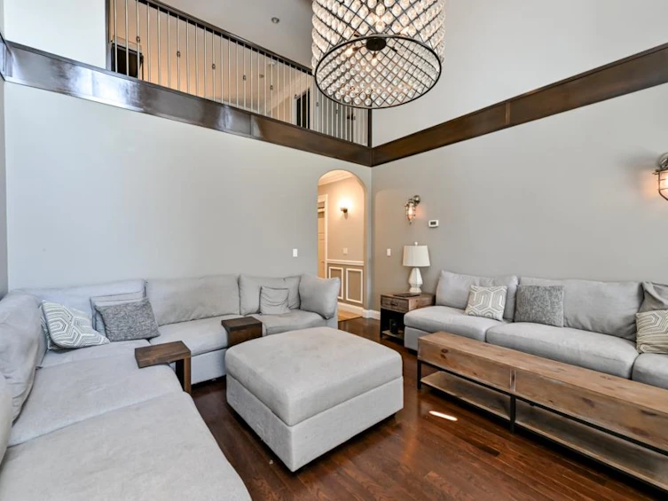 15460 111 Avenue, Surrey, BC, V3R 0W6 - 17