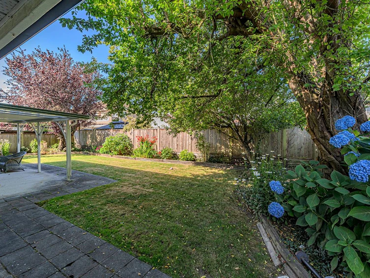 8511 Littlemore Place, Richmond, BC, V7C 3Y7 - 39