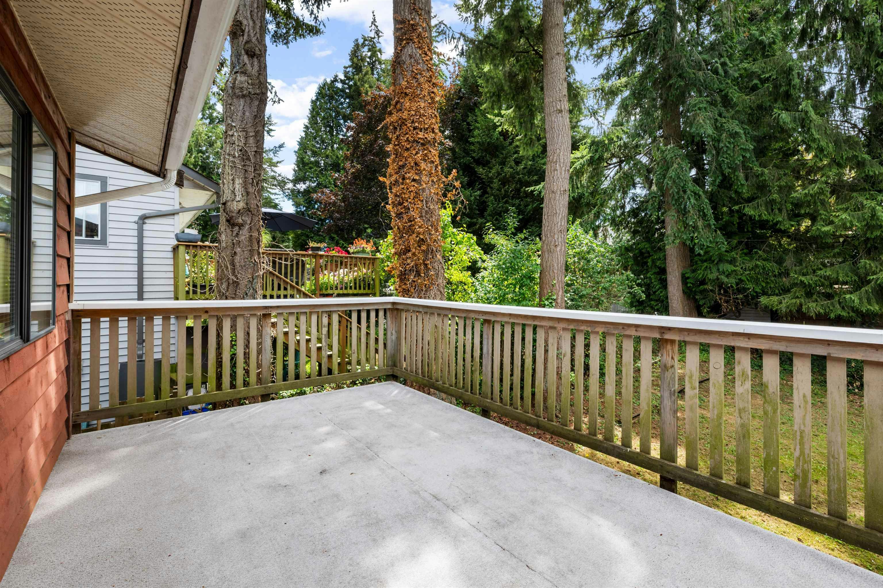 2235 152a Street, Surrey, BC, V4A 4P9 - 16