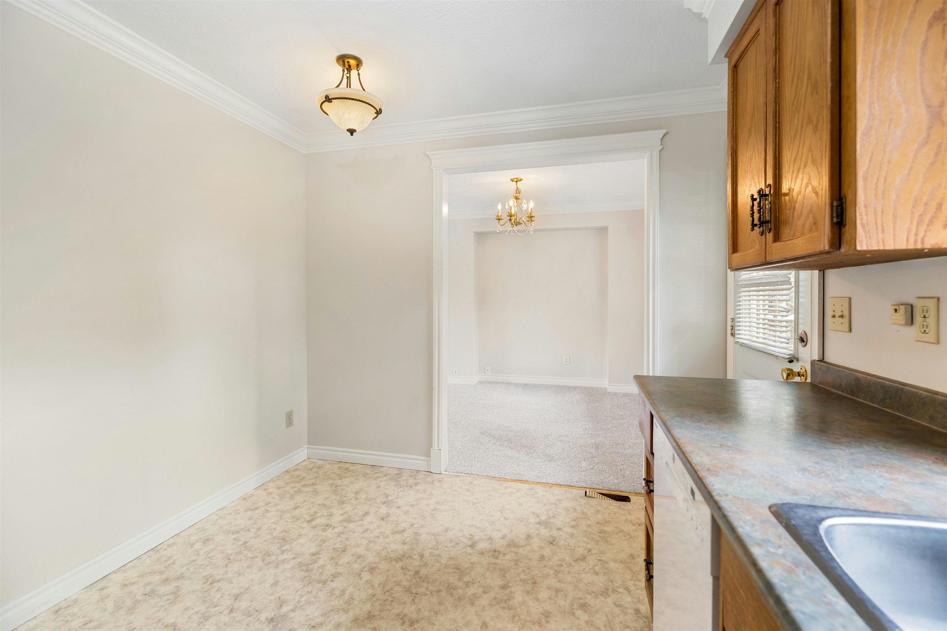 2235 152a Street, Surrey, BC, V4A 4P9 - 19