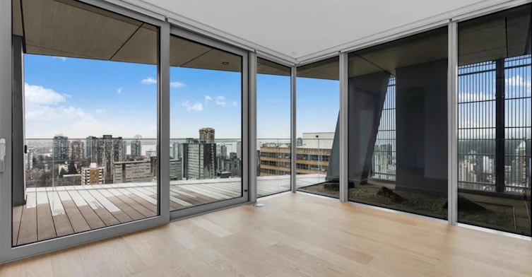 220X-1568 Alberni Street, Vancouver, BC, V6G 0E3