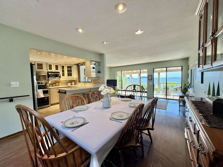 735 Franklin Road, Gibsons, BC, V0N 1V8 - 9