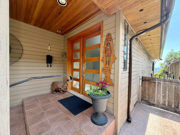 735 Franklin Road, Gibsons, BC, V0N 1V8 - 40