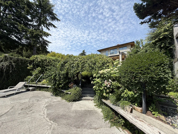 735 Franklin Road, Gibsons, BC, V0N 1V8 - 38