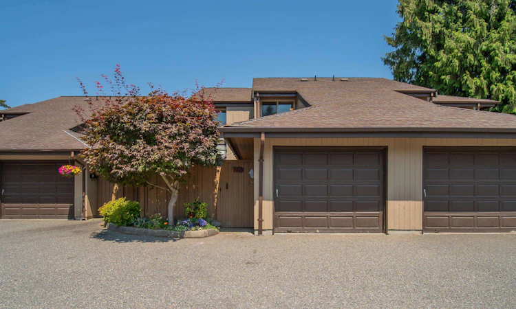 117-2533 Marcet Court