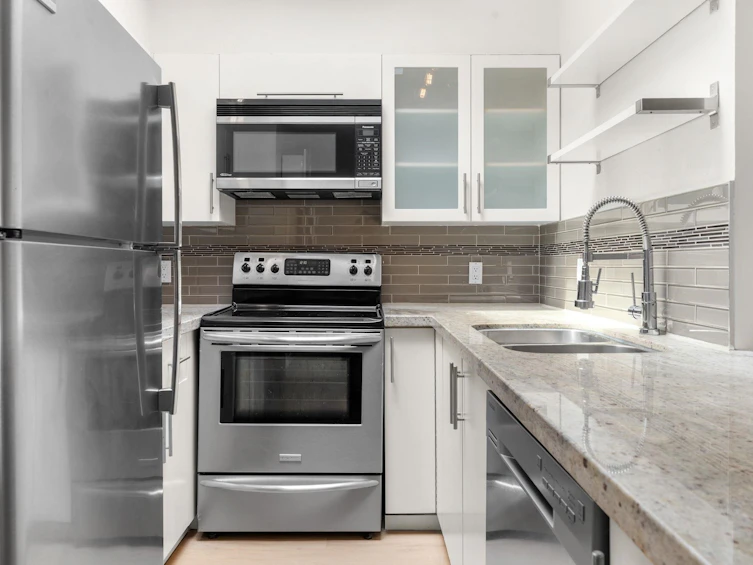 404-1562 W 5th Avenue, Vancouver, BC, V6J 5H9 - 17