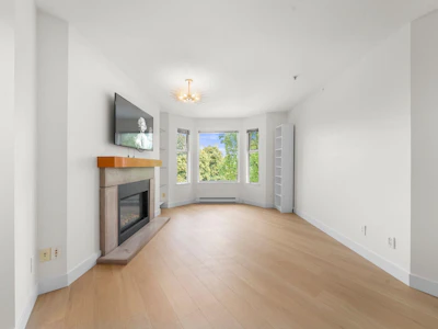 404-1562 W 5th Avenue - 5