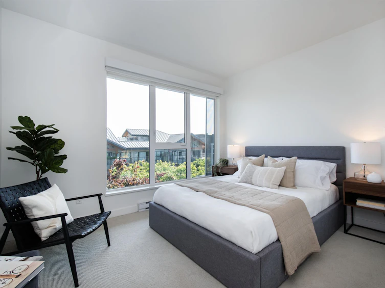 402-1061 Marine Drive, North Vancouver, BC, V7P 1S6 - 12