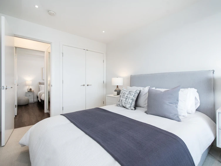 402-1061 Marine Drive, North Vancouver, BC, V7P 1S6 - 16