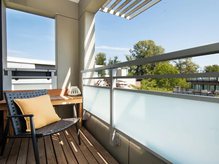 402-1061 Marine Drive, North Vancouver, BC, V7P 1S6 - 19