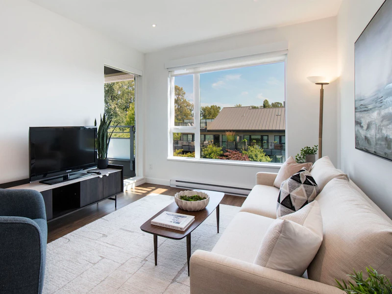 402 - 1061 Marine Drive, North Vancouver BC