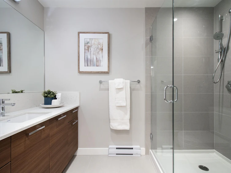 402-1061 Marine Drive, North Vancouver, BC, V7P 1S6 - 11