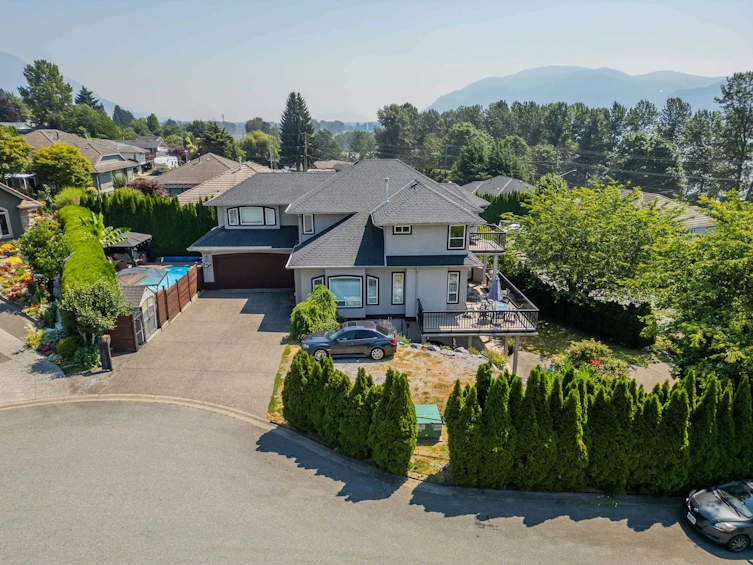 34783 Brealey Court, Mission, BC, V2V 7A7 - 2