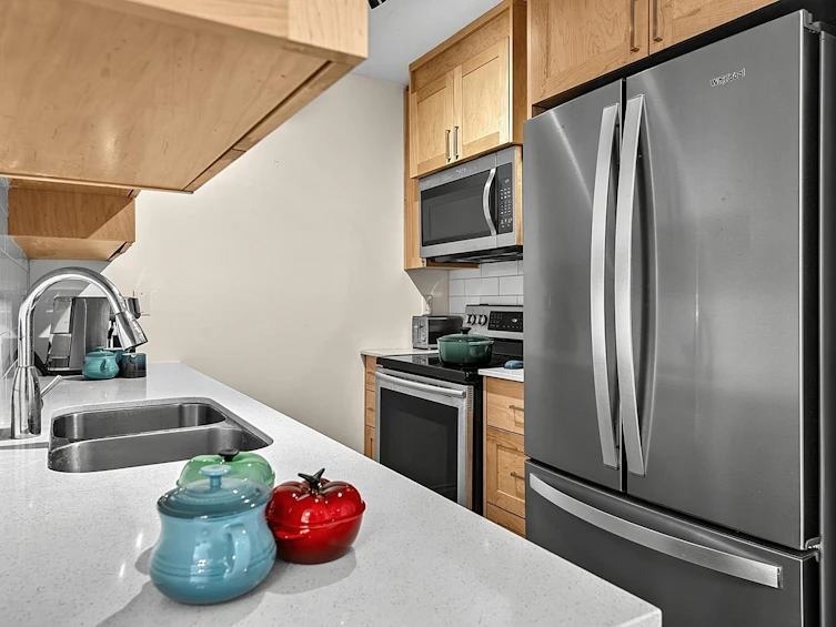 PH6-1516 E 1st Avenue, Vancouver, BC, V5N 1A5 - 3