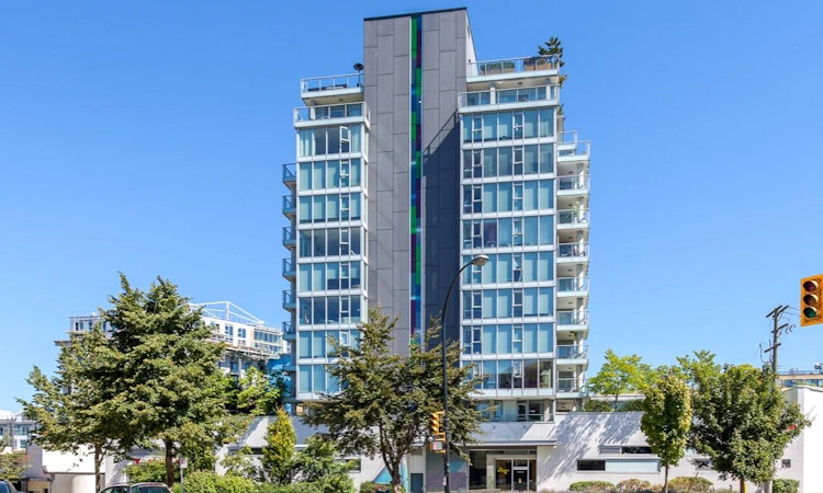 408-2770 Sophia Street