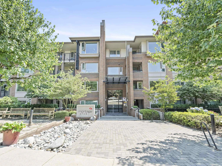 216-4728 Dawson Street, Burnaby, BC, V5C 0A9