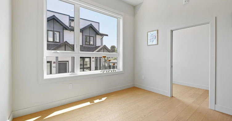 3410 Knight Street, Vancouver, BC, V1V 1V1 - 9