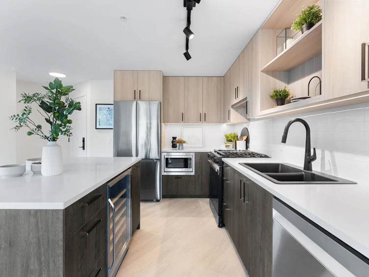 PH604-1100 Clarke Road, Port Moody, BC, V3H 0N3 - 13