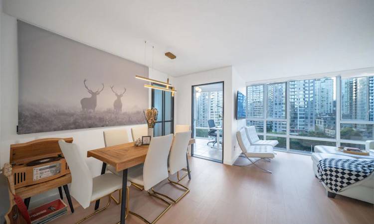 1505-930 Cambie Street