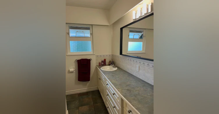 Upper Suite-4863 Cedar Crescent, Delta, BC, V4M 1J9 - 10