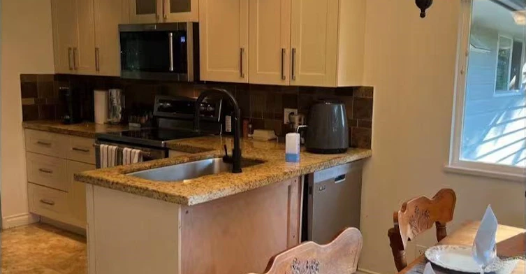 Upper Suite-4863 Cedar Crescent, Delta, BC, V4M 1J9 - 8