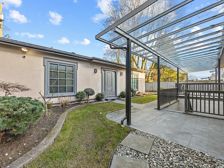 6886 Angus Drive, Vancouver, BC, V6P 5J5 - 36