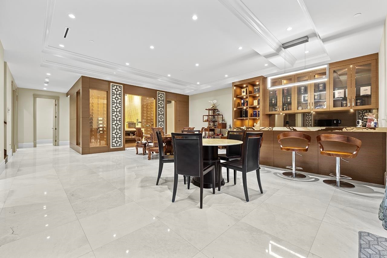 6886 Angus Drive, Vancouver, BC, V6P 5J5 - 27