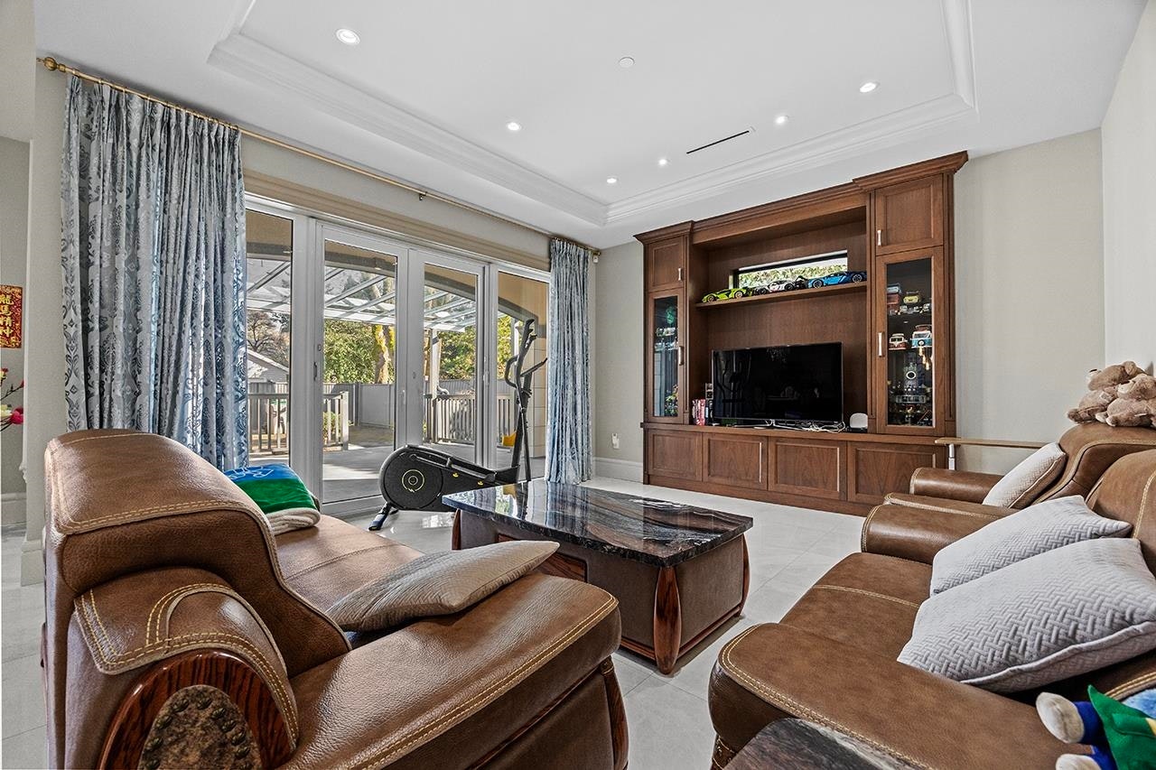6886 Angus Drive, Vancouver, BC, V6P 5J5 - 6