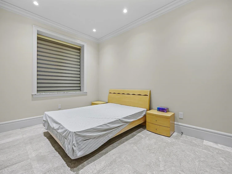 6886 Angus Drive, Vancouver, BC, V6P 5J5 - 32