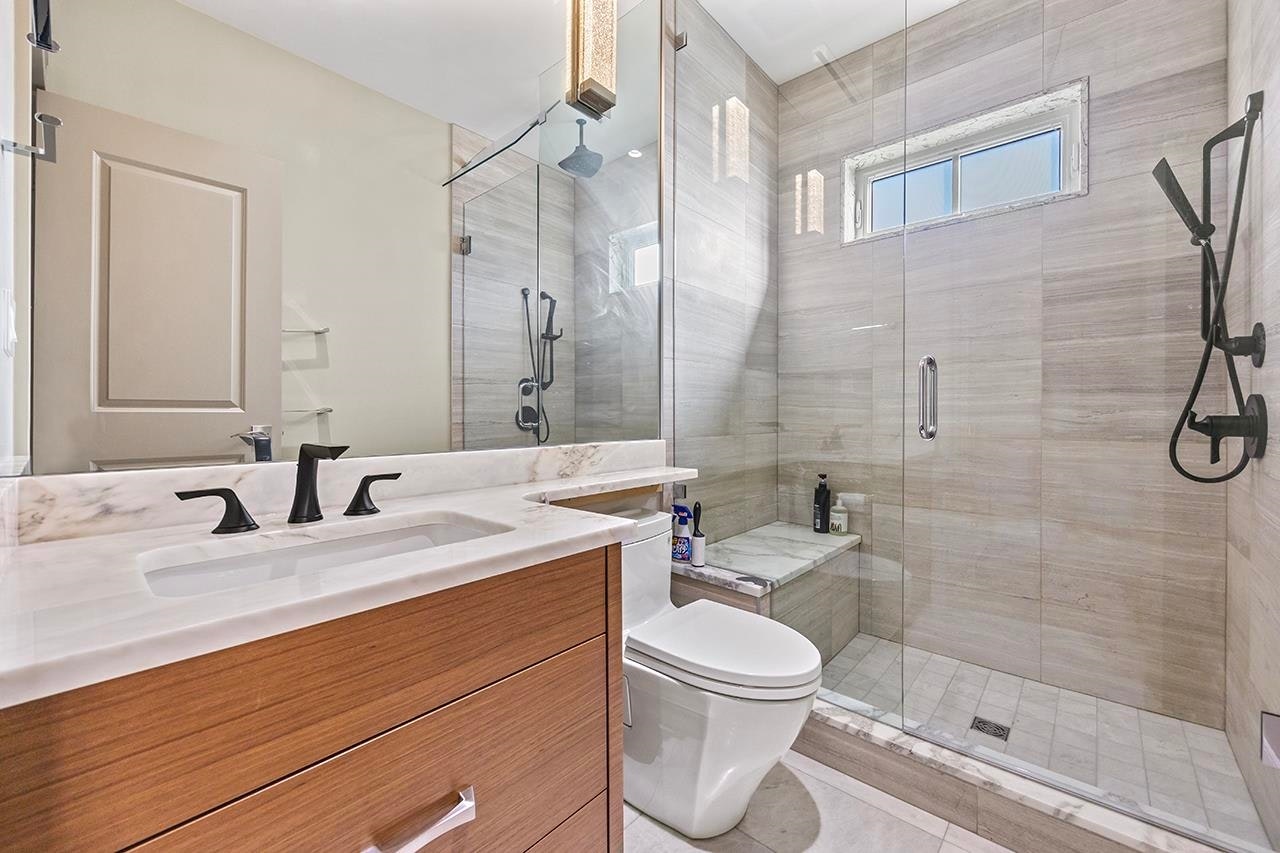 6886 Angus Drive, Vancouver, BC, V6P 5J5 - 18