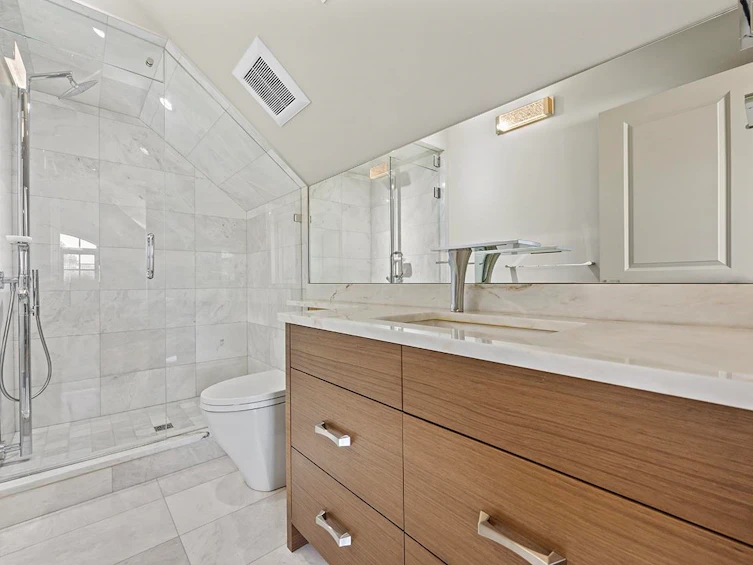 6886 Angus Drive, Vancouver, BC, V6P 5J5 - 24