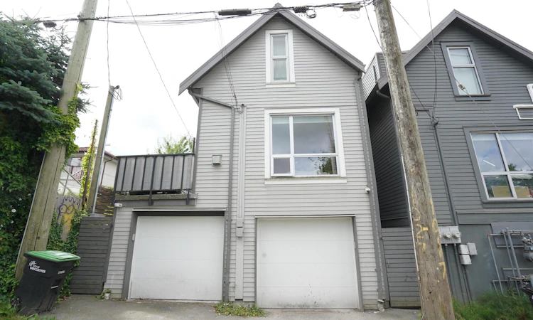 1025 Keefer Street