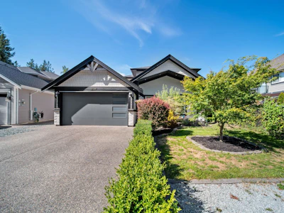 27247 33b Avenue - 2