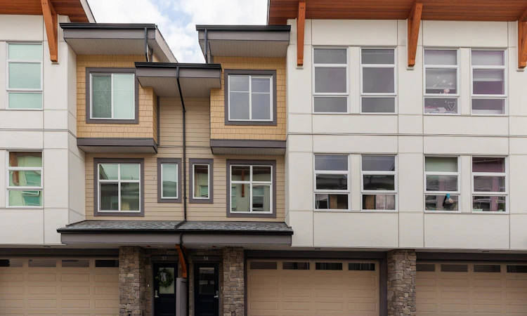 58-39548 Loggers Lane