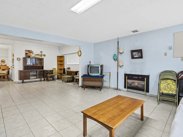 7615 Lawrence Drive, Burnaby, BC, V5A 3M6 - 32