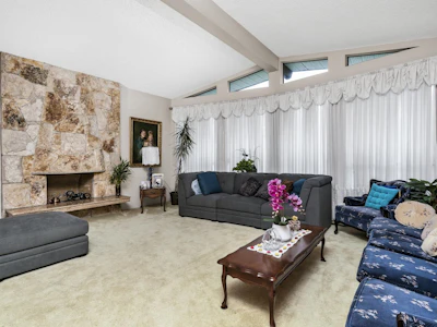 7615 Lawrence Drive - 4