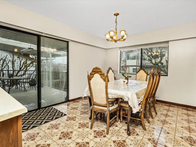 7615 Lawrence Drive, Burnaby, BC, V5A 3M6 - 17