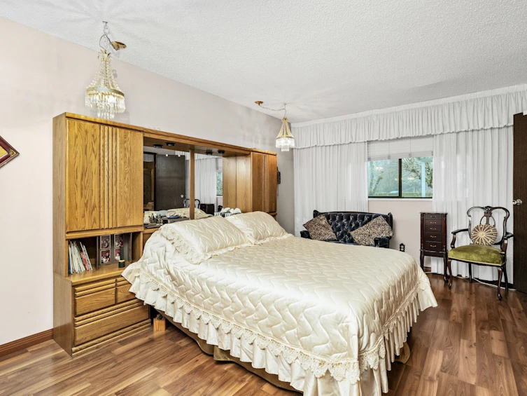 7615 Lawrence Drive, Burnaby, BC, V5A 3M6 - 23