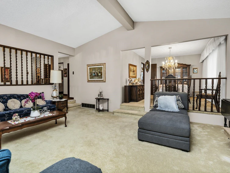 7615 Lawrence Drive, Burnaby, BC, V5A 3M6 - 8
