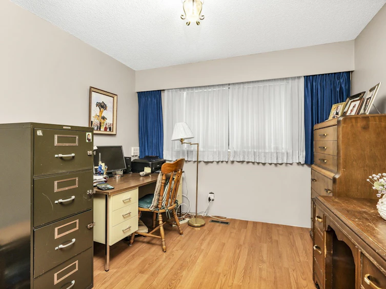 7615 Lawrence Drive, Burnaby, BC, V5A 3M6 - 28