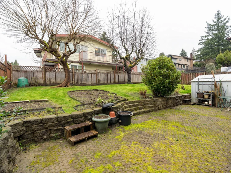 7615 Lawrence Drive, Burnaby, BC, V5A 3M6 - 38